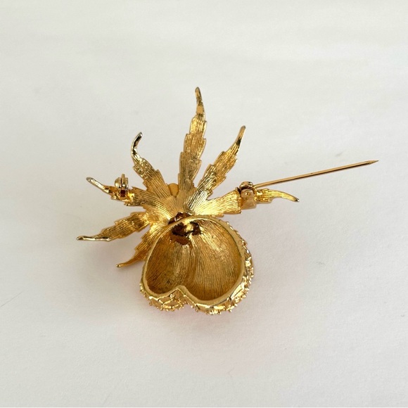 Boucher Pineapple Brooch Pin Gold Tone Clear Crystals Unsigned - Picture 4 of 9